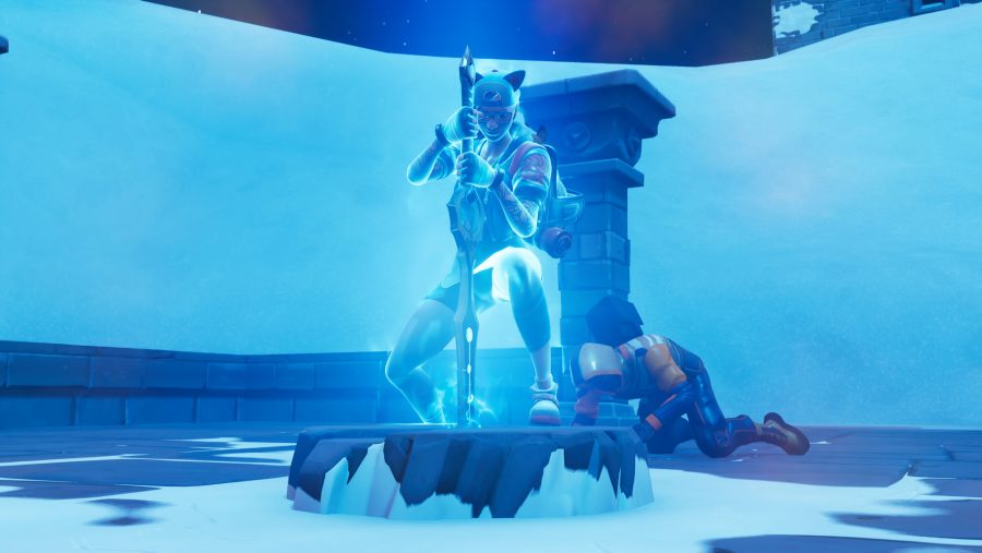 Fortnite Players Are Still Finding the Infinity Blade After Being Vaulted