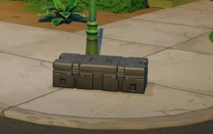 Equip a detector Fortnite