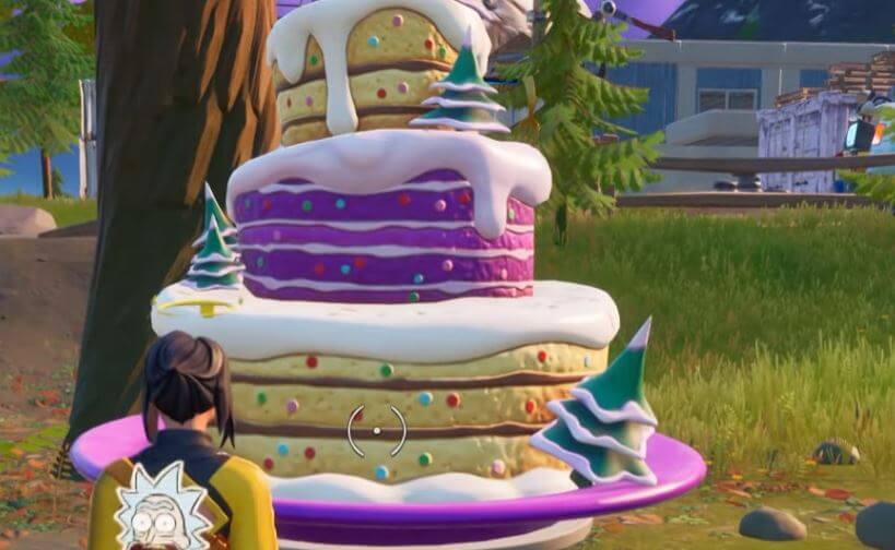 Dance in front of birthday cakes Fortnite